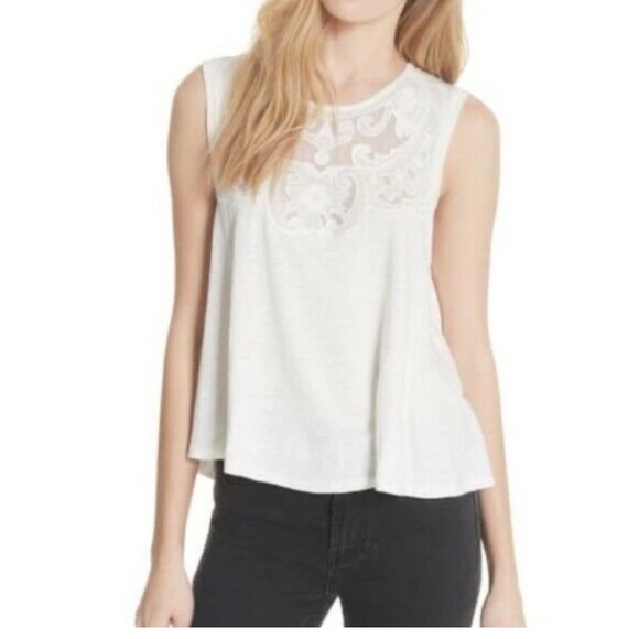 Free People Meant to be‎ lace top. Worn a few times. - Picture 1 of 8